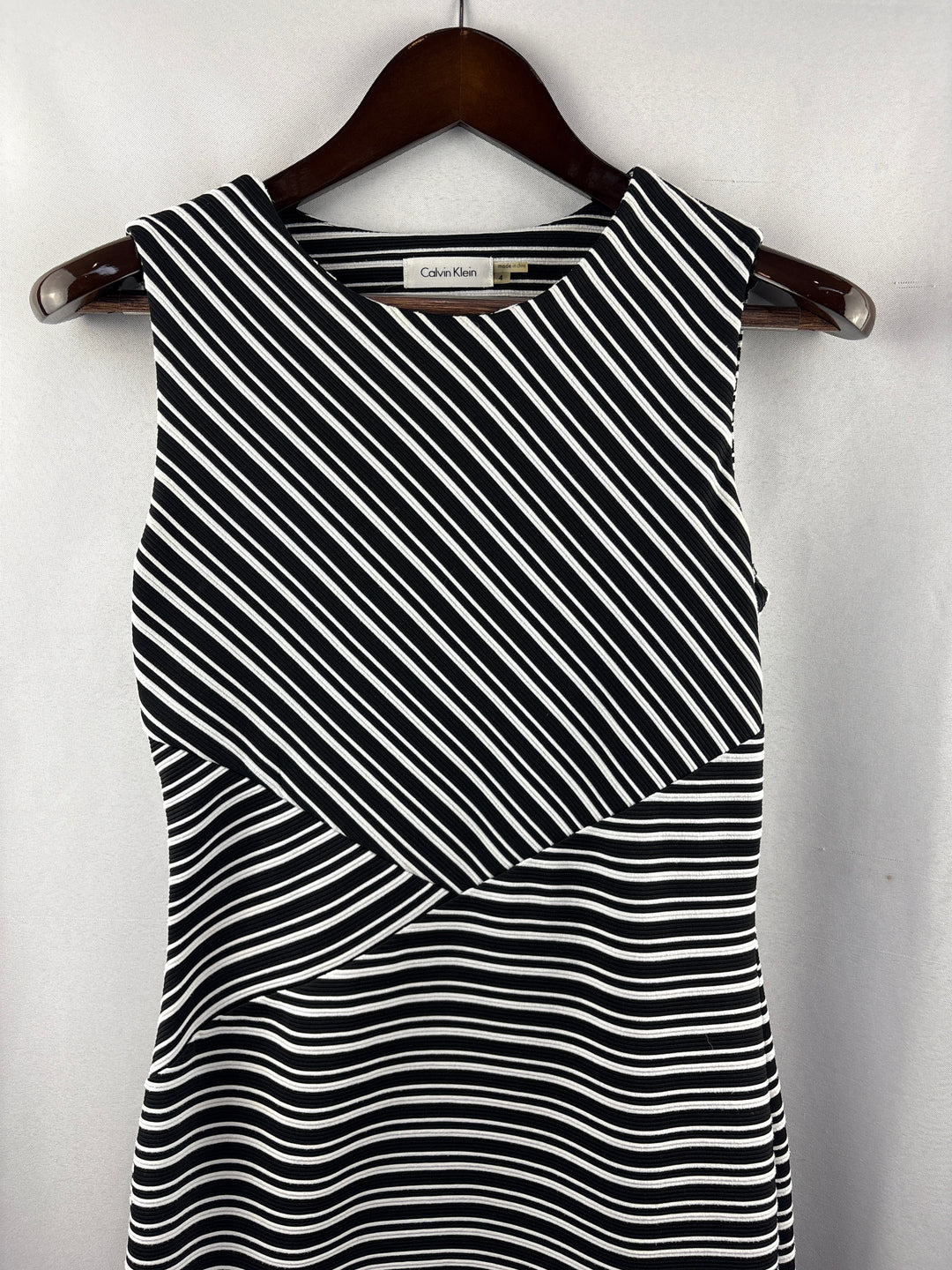 Women’s Calvin Klein Size 4 Black &amp; White Midi Pencil Dress