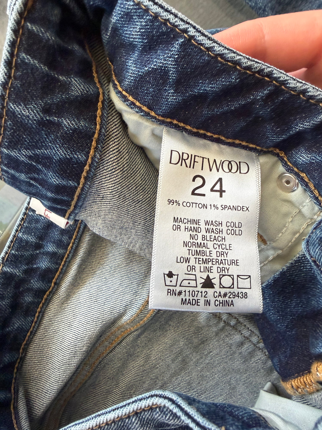 Driftwood Stella High Rise Straight Leg Jeans NWT Size 24