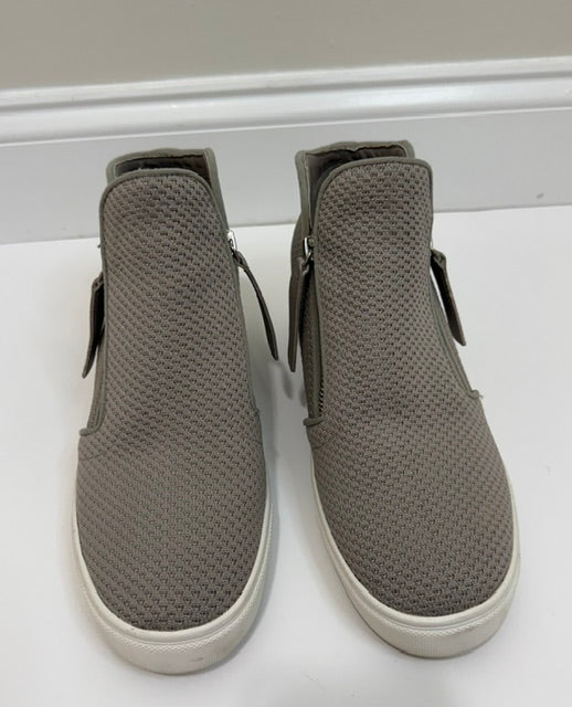 Steve Madden Click Wedge Sneaker – Gray Sz10