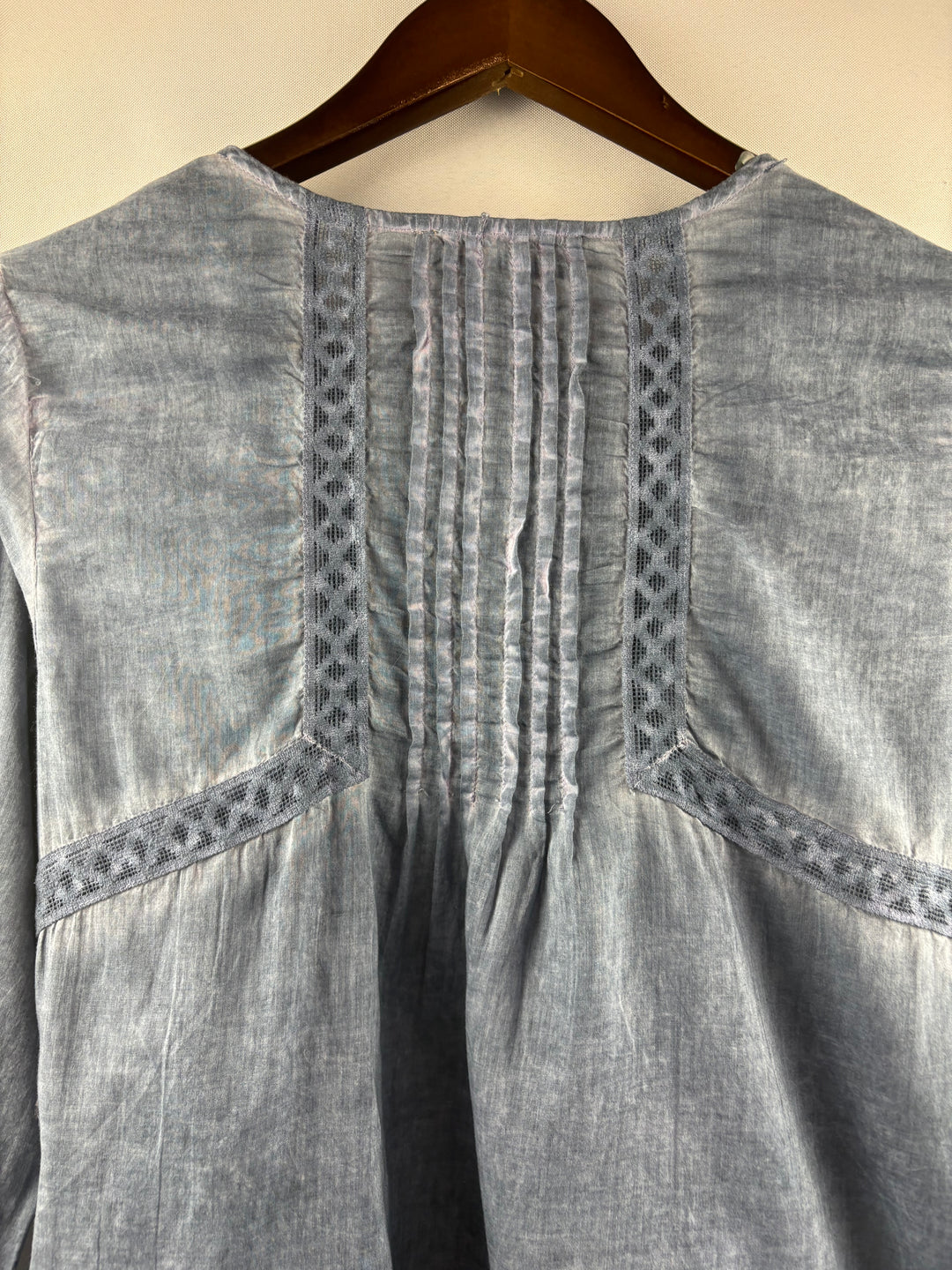 Women’s Vintage America Small Grayish Blue Blouse