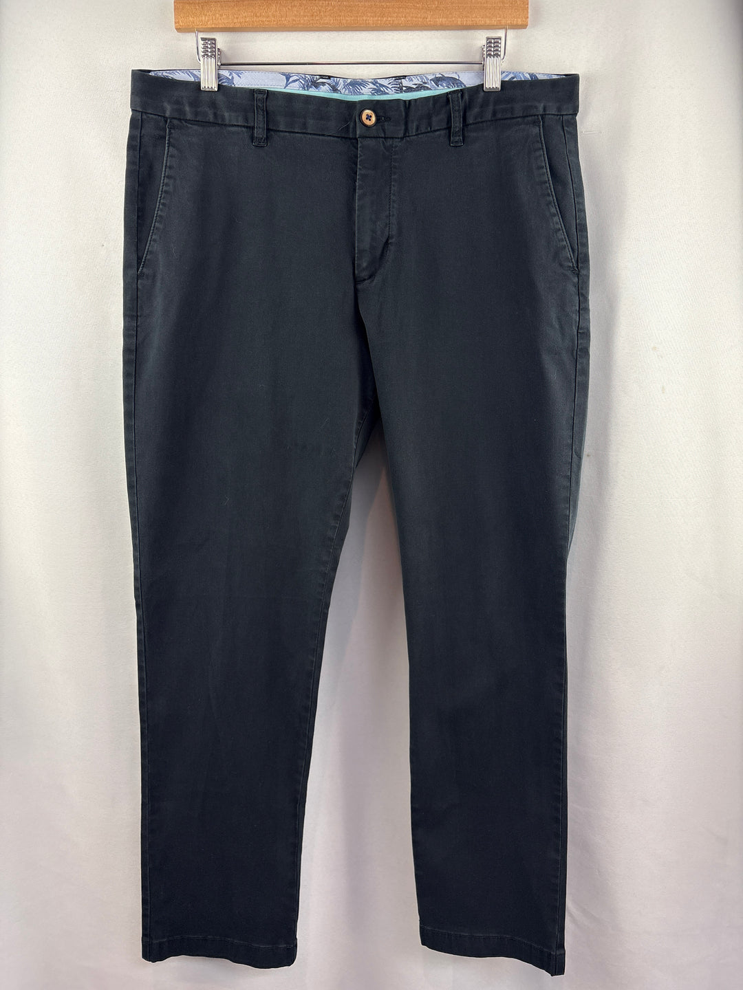 Men’s Tommy Bahama Size 36x30 Navy Blue Straight Leg Pants