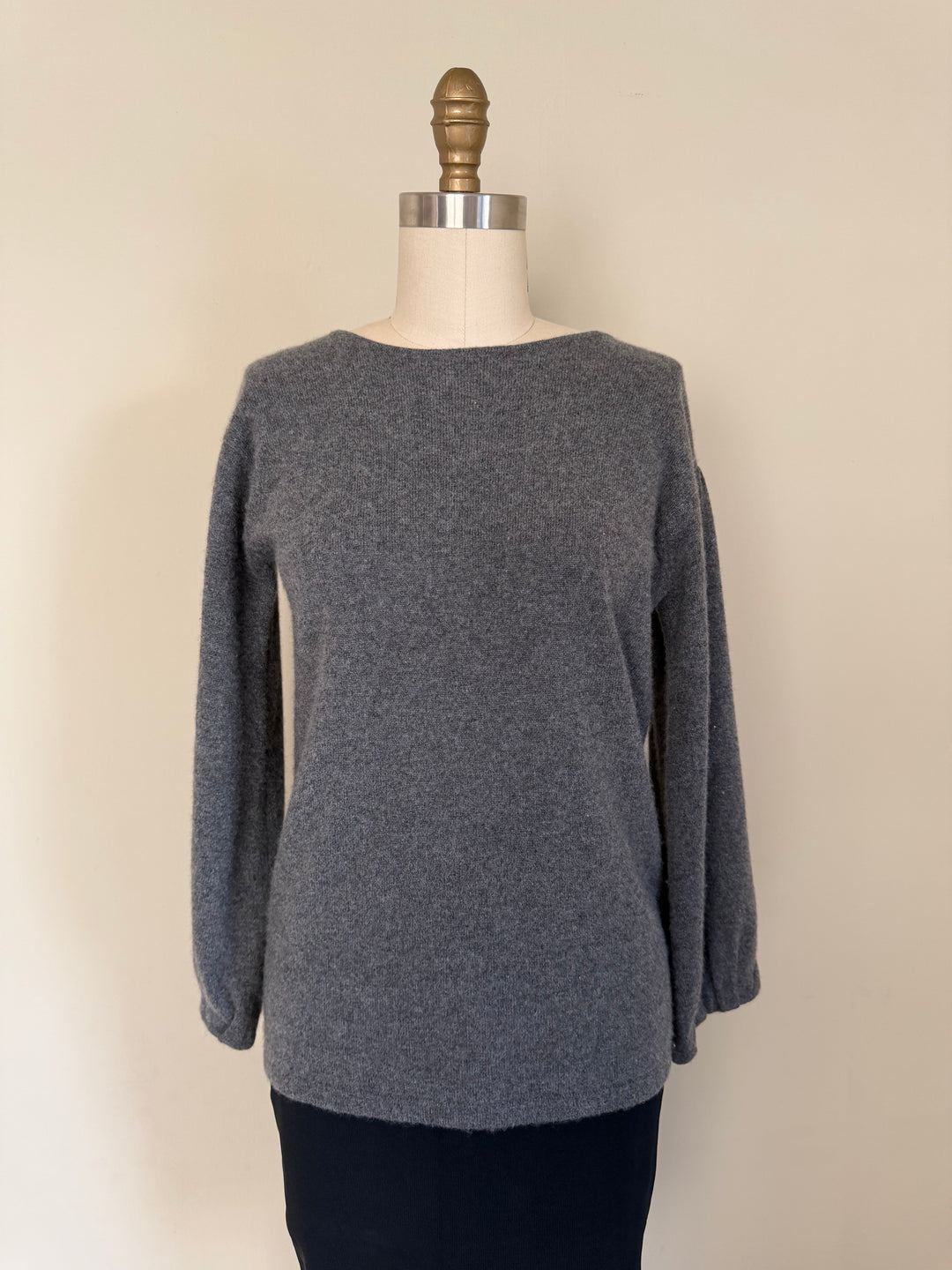 One Girl Who… 100% Cashmere Gray Sweater | Soft Knit Balloon Sleeve Top
