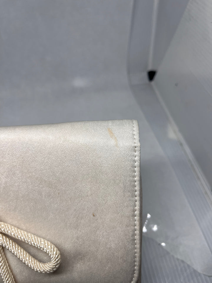 Vintage Silvery White Susan Gail Evening Bag