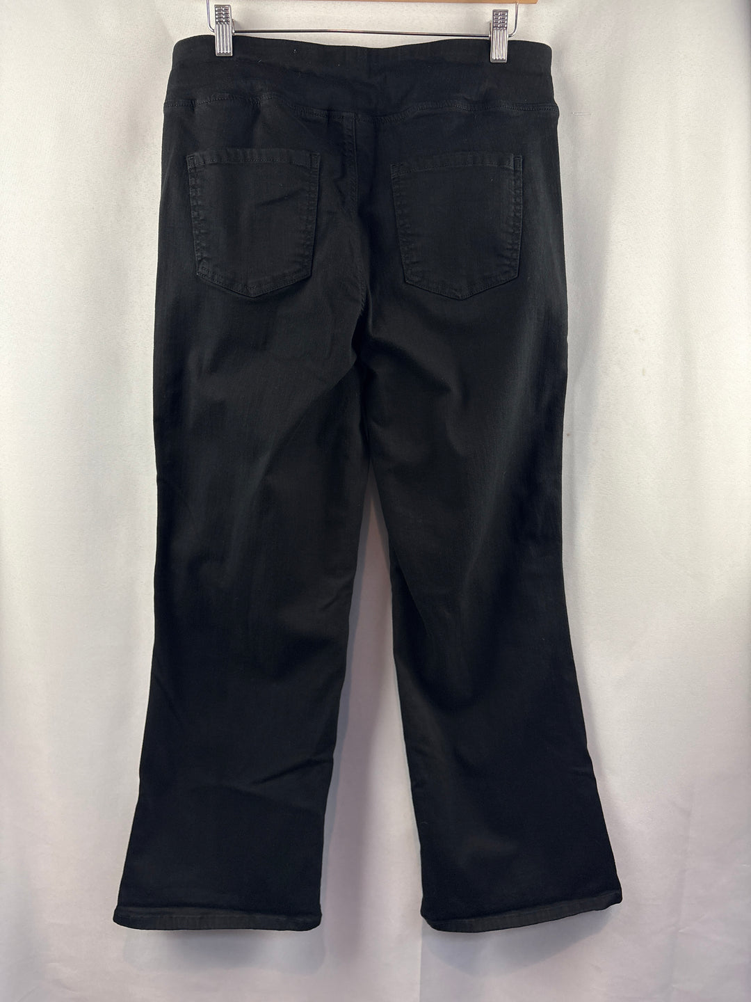 Women’s Belle Kim Gravel Size 14 Black Studded Straight Leg Jeans
