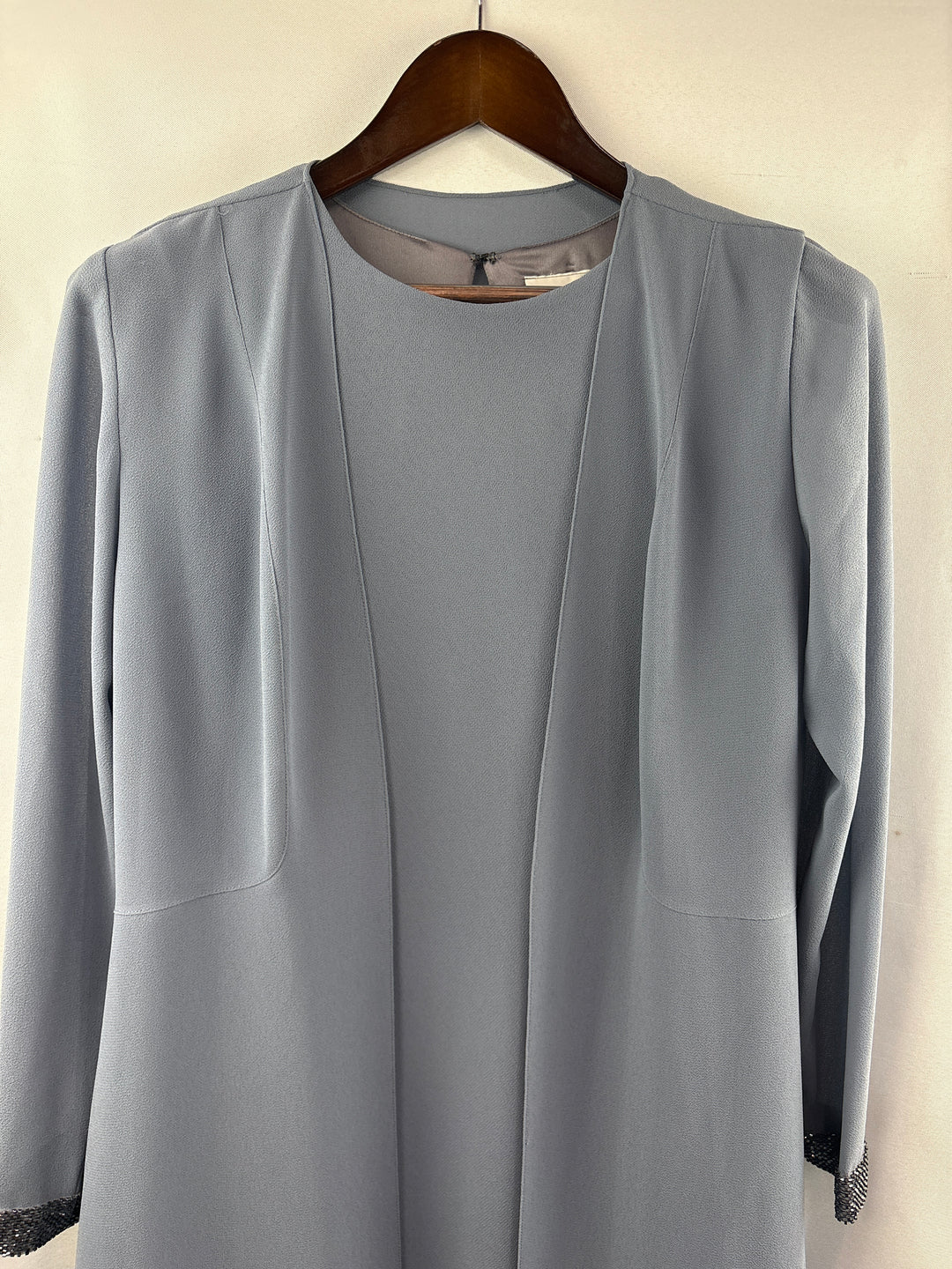 Women’s Cattiva Size 10 Misty Gray Dress w/ Shawl