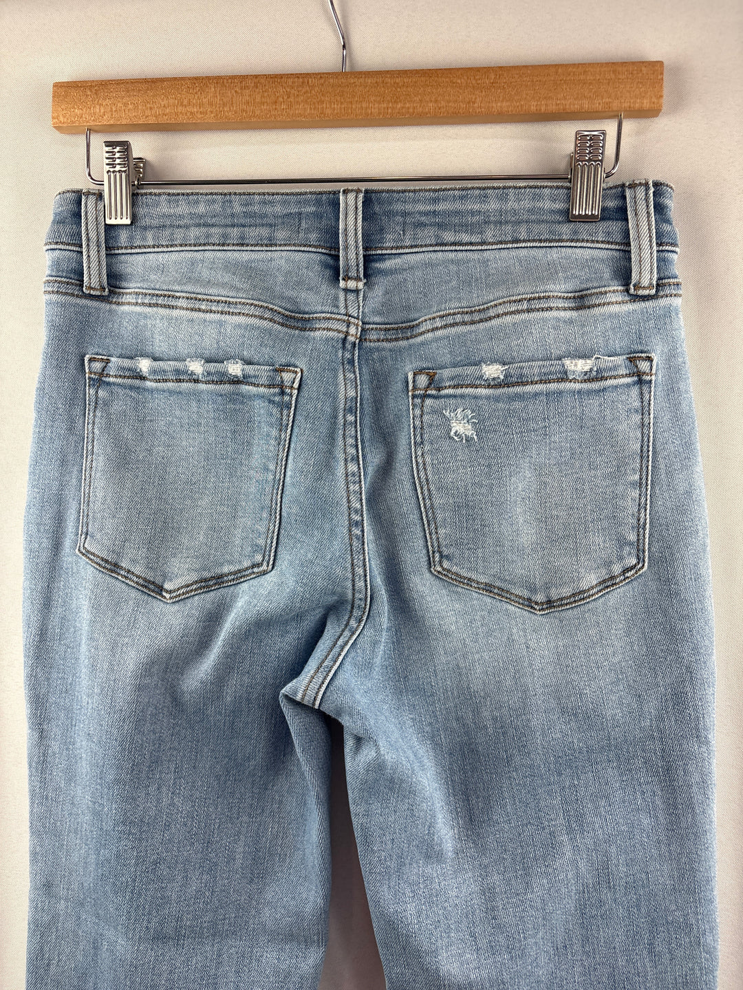 Women’s Flying Monkey Size 28P Light Wash Blue Straight Jeans
