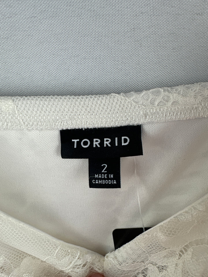 Women’s Torrid Size 2 White Lace Tiered Mini Dress