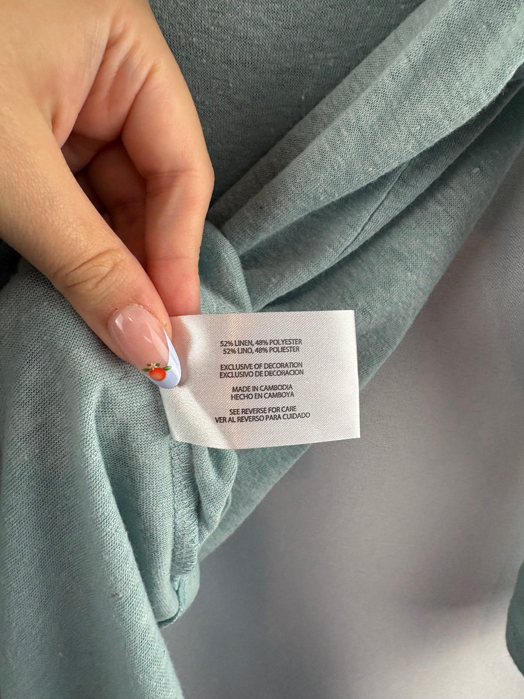 Women’s Orvis Small Pale Sea Blue V-Neck Shirt