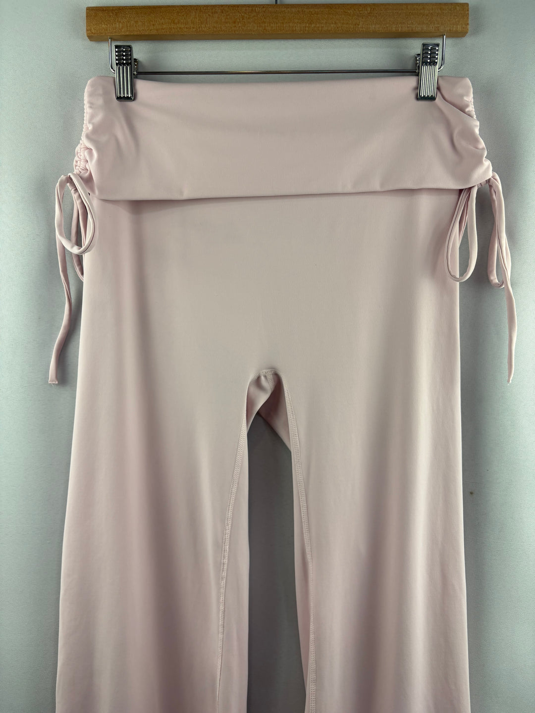 Women’s Halara Large Baby Pink Wide Leg Leggings