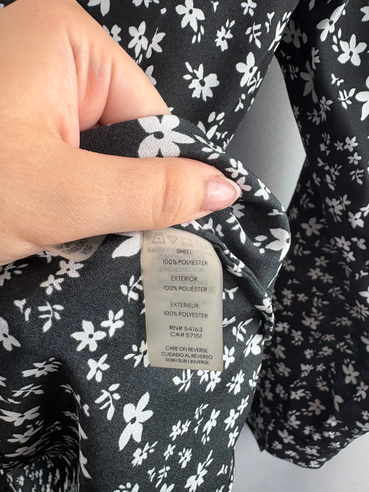 Women’s Calvin Klein Small Black w/ White Florals Blouse