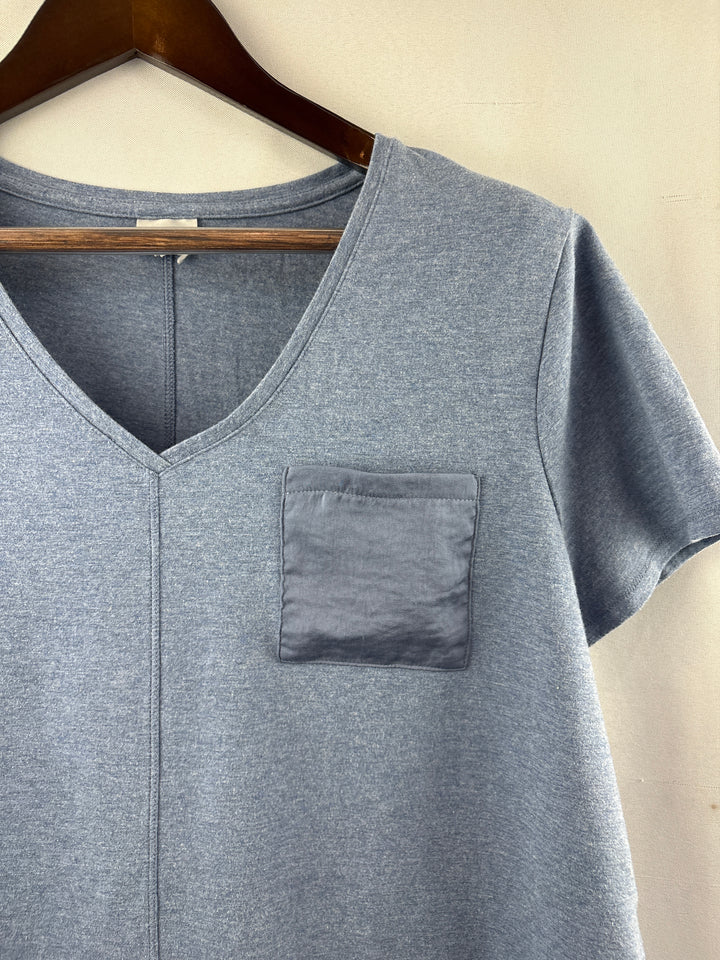 Women’s Chico’s Misty Blue V-Neck Short Sleeve Shirt