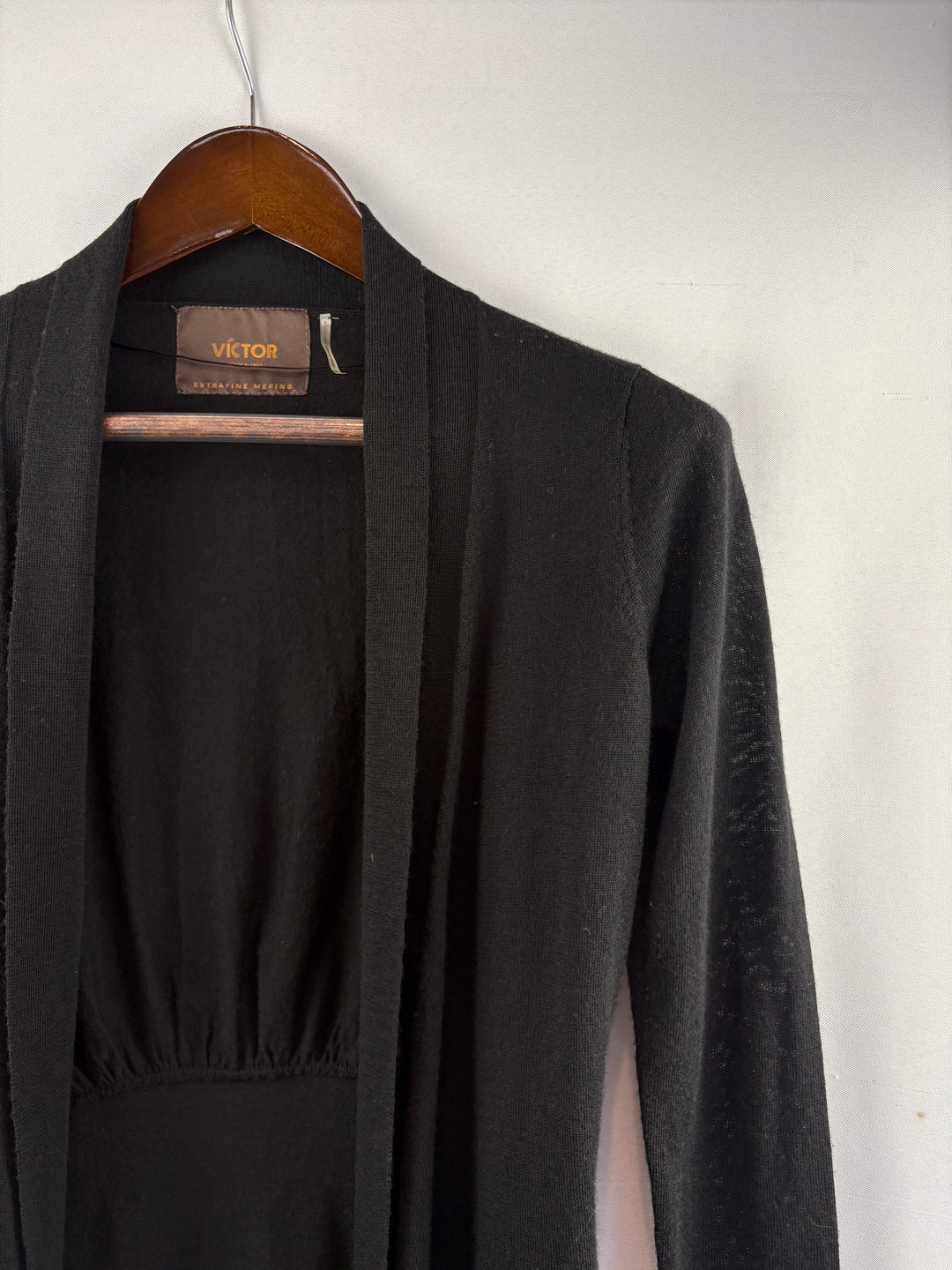Women’s Víctor Alfaro Small Black Wool Cardigan