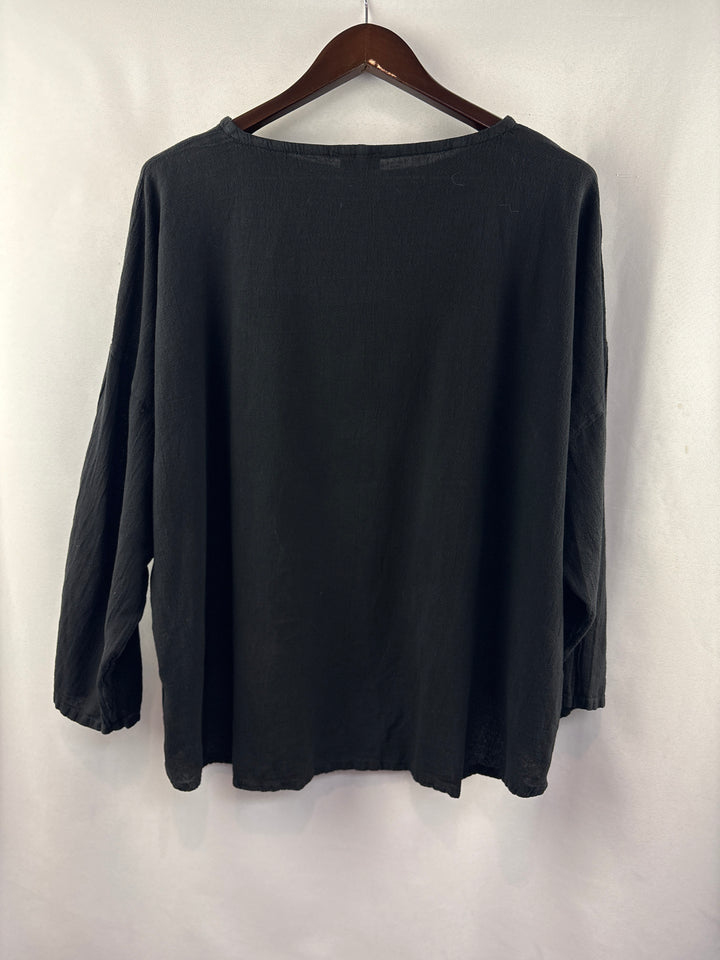 Women’s Oh My Gauze! XL Black Long Sleeve Blouse