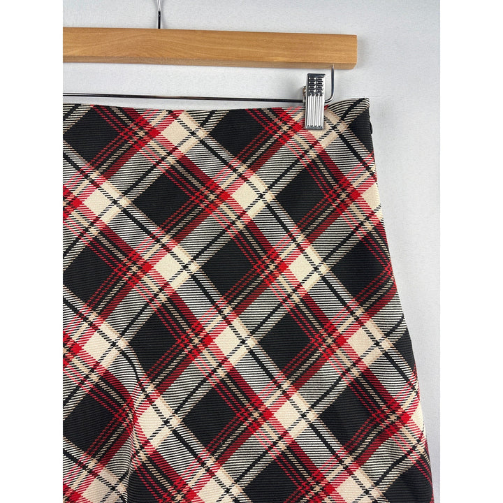 Women’s H&amp;M Size 6 Red, Cream, &amp; Black Plaid Skirt