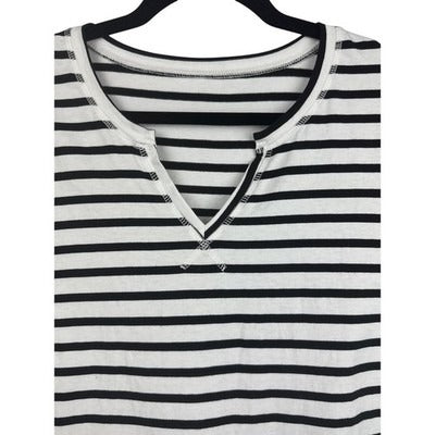 VA- Women’s Lomon V-Cut Black & White Striped T-Shirt Sz XL