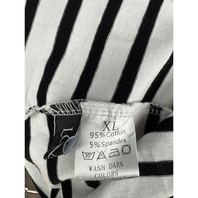 VA- Women’s Lomon V-Cut Black & White Striped T-Shirt Sz XL