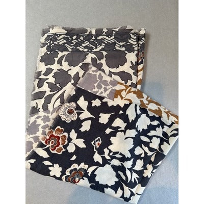 Women’s Vintage Floral Patterned Small Fringe Scarf