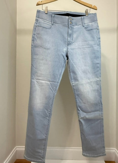 Nine West Straight Leg Jeans Light Wash Sz14