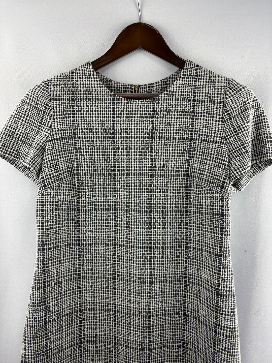 Women’s Calvin Klein Size 10 White & Black Plaid Midi Dress