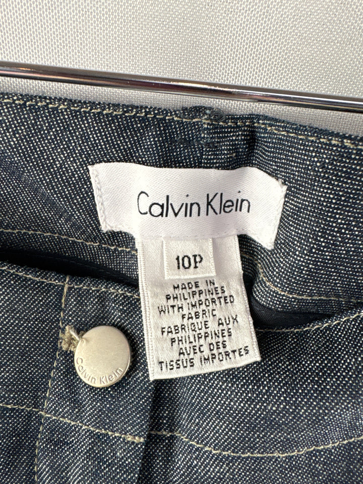 Women’s Calvin Klein Size 10P Dark Gray Denim Capris
