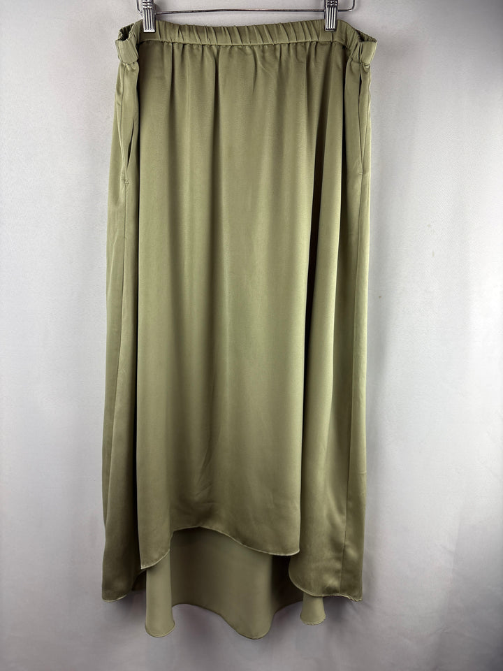 Women’s Studio Untold Size 16/18 Pale Green Hi-Low Skirt