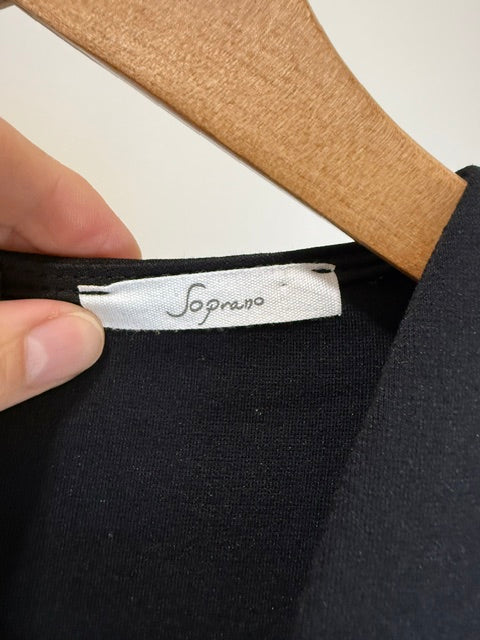 Soprano Black Sleeveless V‑Neck Dress Sz1X(14-16)