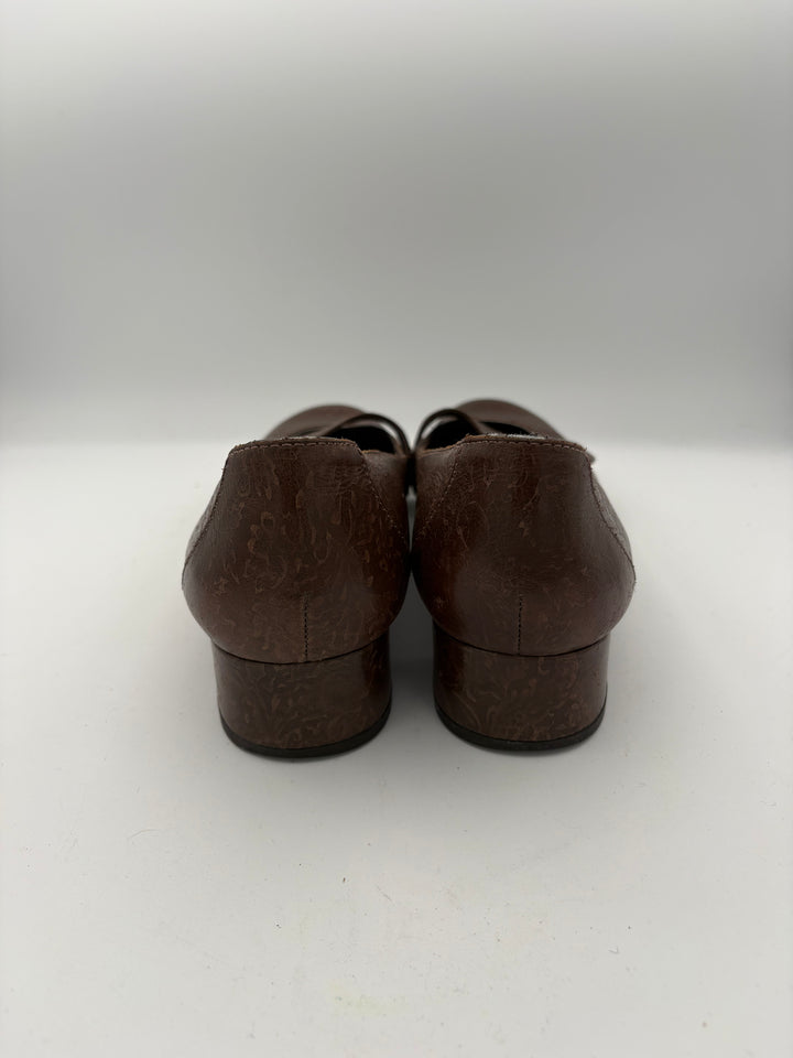 Women’s Clark’s Size 8.5 Brown Leather Kitten Heels