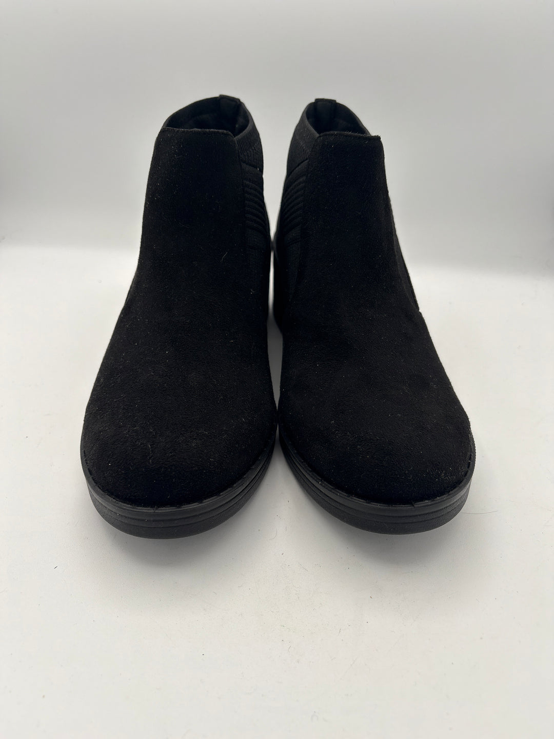 Women’s LifeStride Size 10 Black Suede Ankle Boots