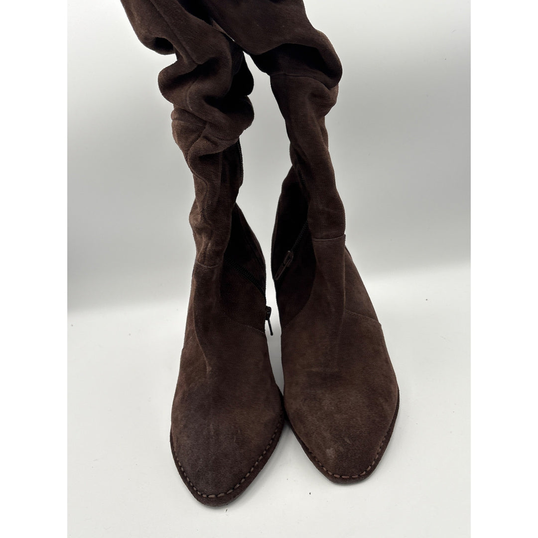 Women’s Hot in Hollywood Size 7 Chocolate Brown Suede Knee High Boots