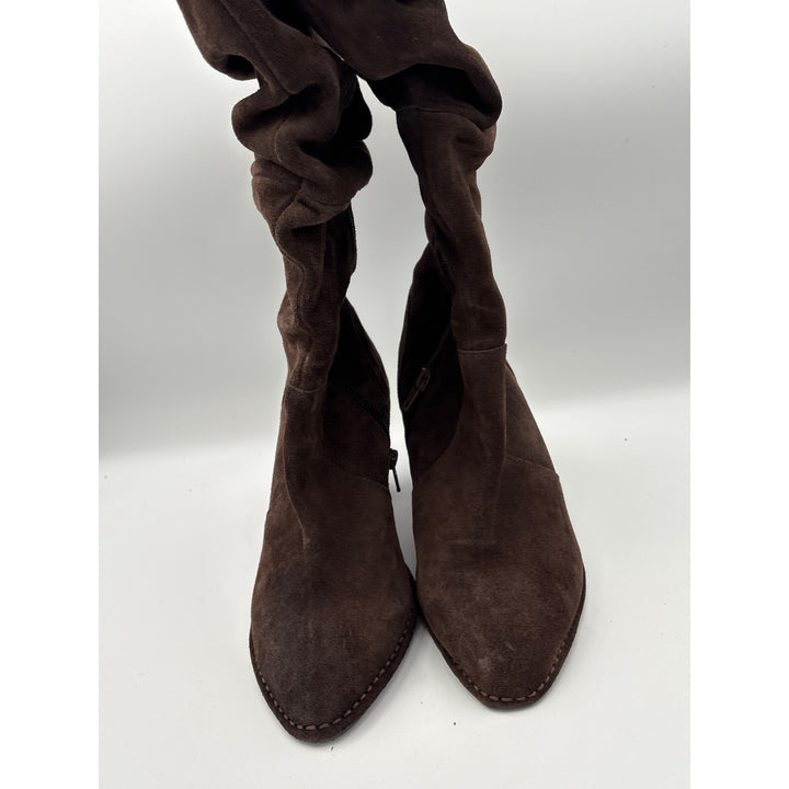 Women’s Hot in Hollywood Size 7 Chocolate Brown Suede Knee High Boots