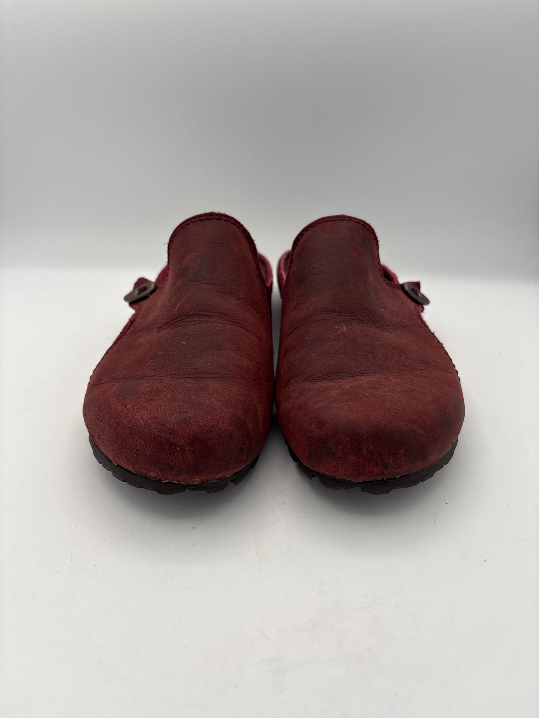Women’s Merrell M Size 8.5 Burgundy Soft Leather Slip On Mules