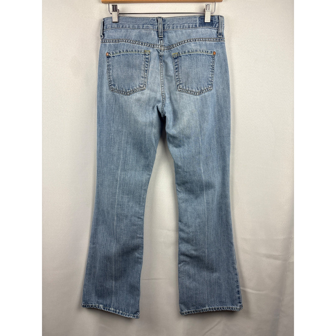 Women’s Old Navy Size 4 Short Light Blue Jeans with a Green Thread Stitch