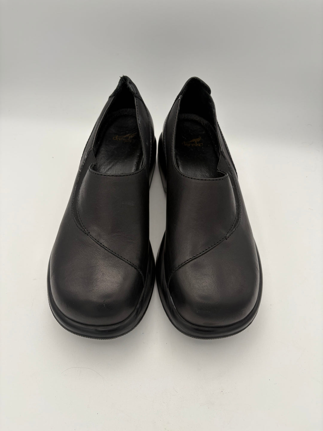 Women’s Dansko Size 8 Black Leather Slip On Espadrilles