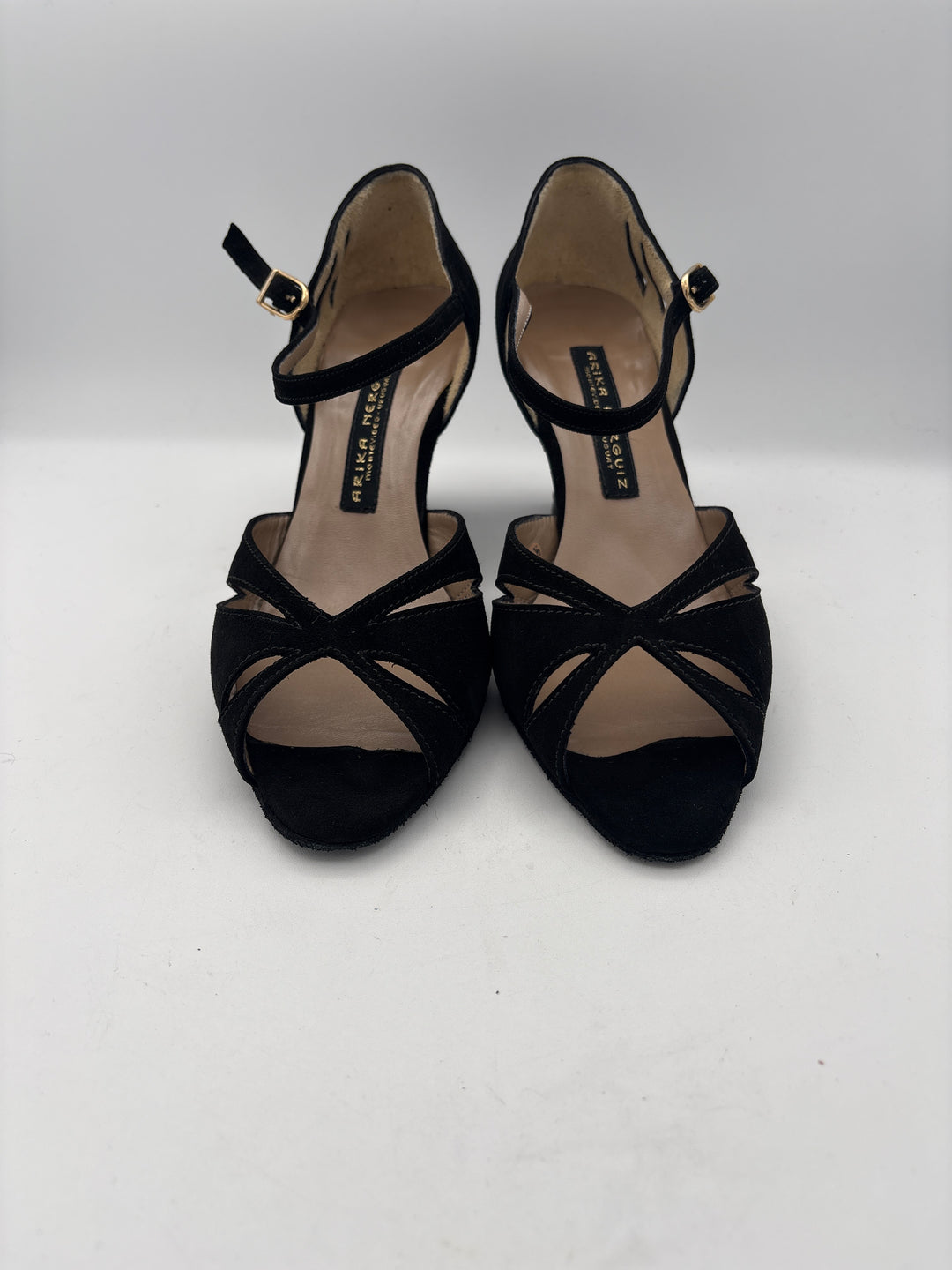 Women’s Arika Nerguiz Size 8.5 Black Suede Black Kitten Heel