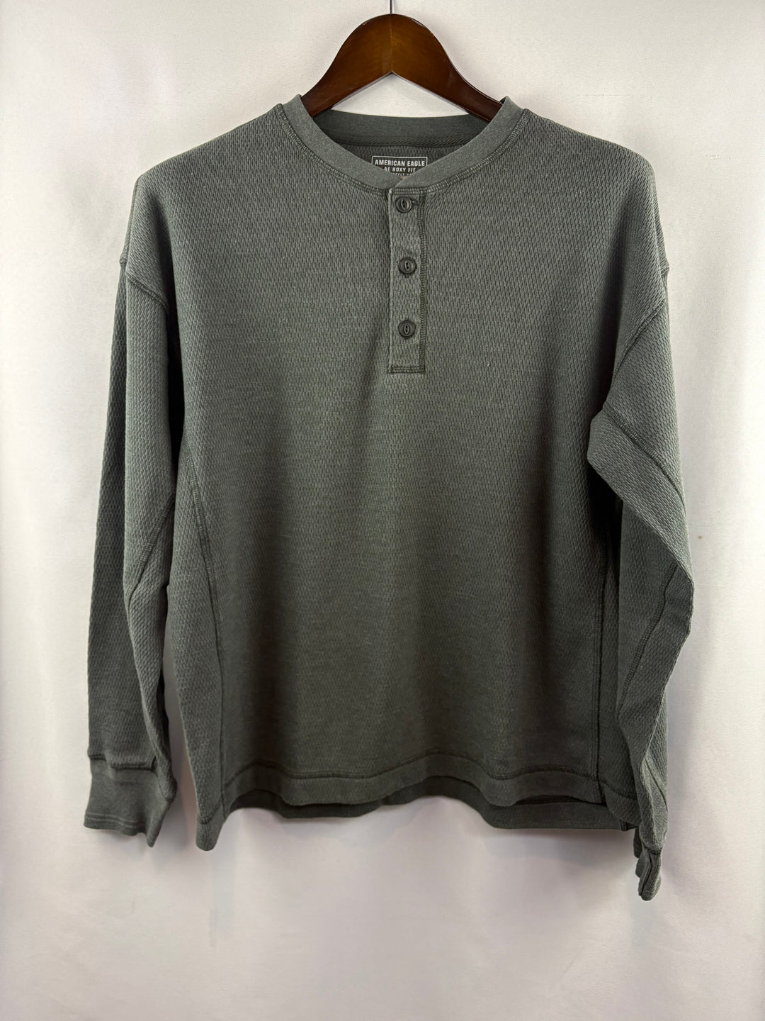 Men’s American Eagle Medium Charcoal Gray Long Sleeve Henley