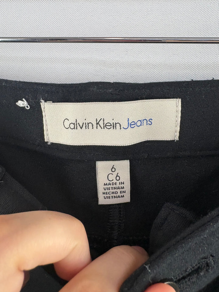 Women’s Calvin Klein Size 6 Black Lowrise Jeggings