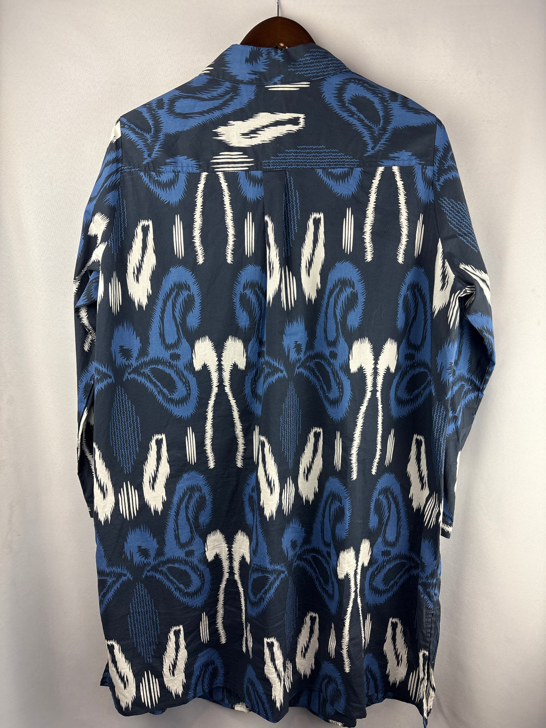 Women’s Ulla Popken Size 16/18 Blue Paisley Oversized Button Up