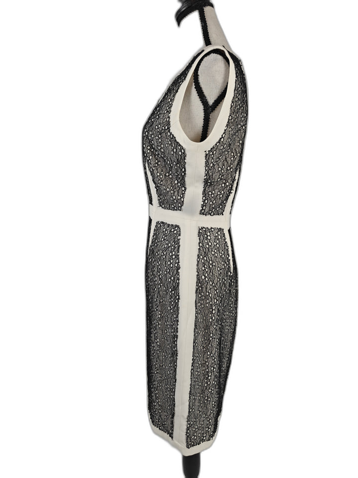 Women’s BCBGMAXAZRIA Lace Sheath Dress Ivory Black Size 6