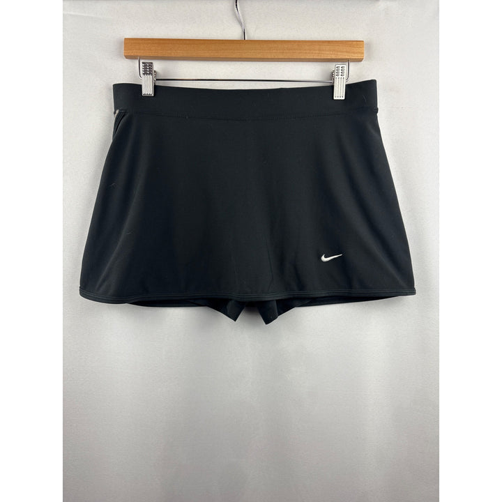 Women’s Nike Medium Black Sports Skort