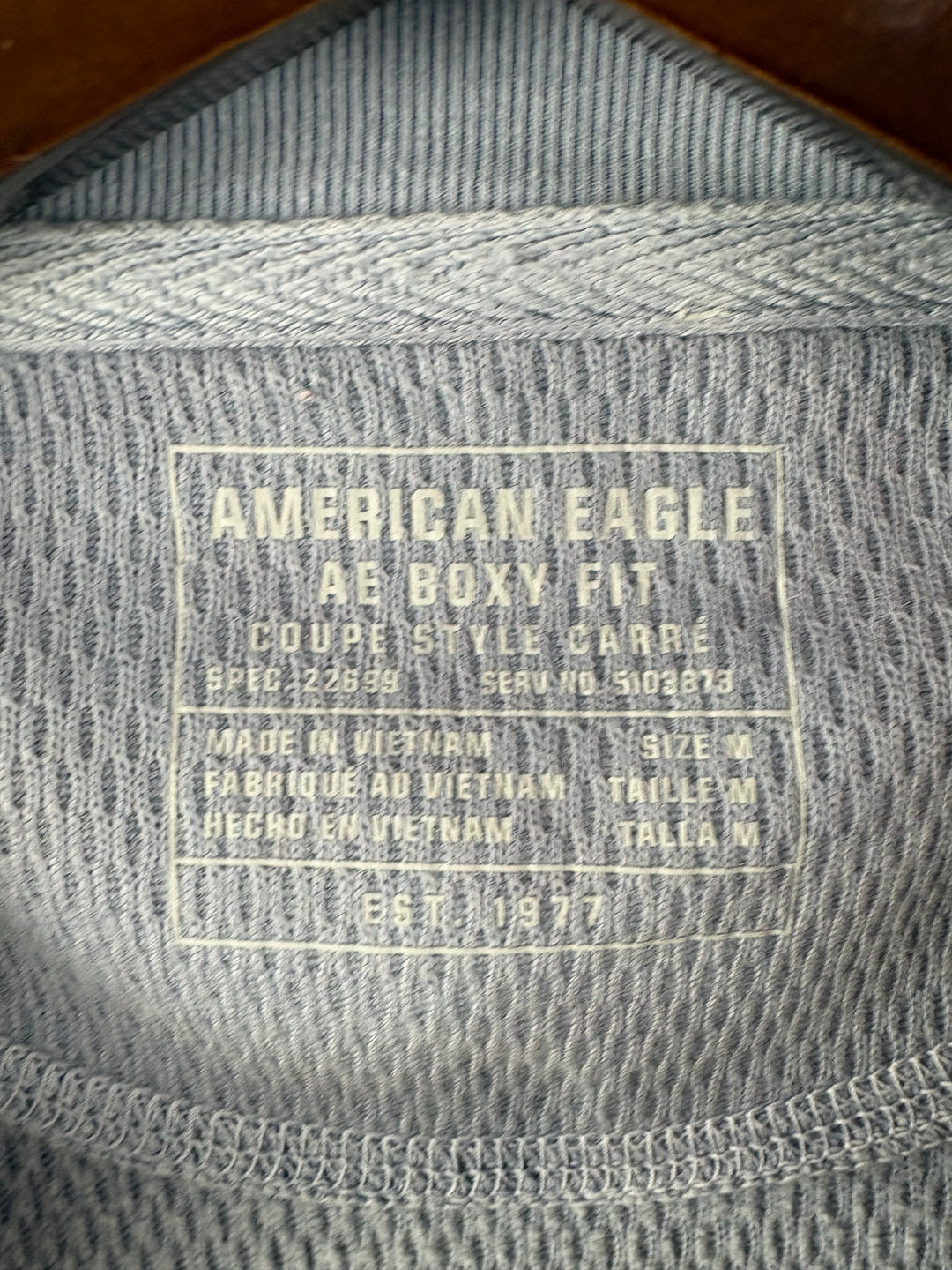 Men’s American Eagle Medium Cornflower Blue Long Sleeve Henley