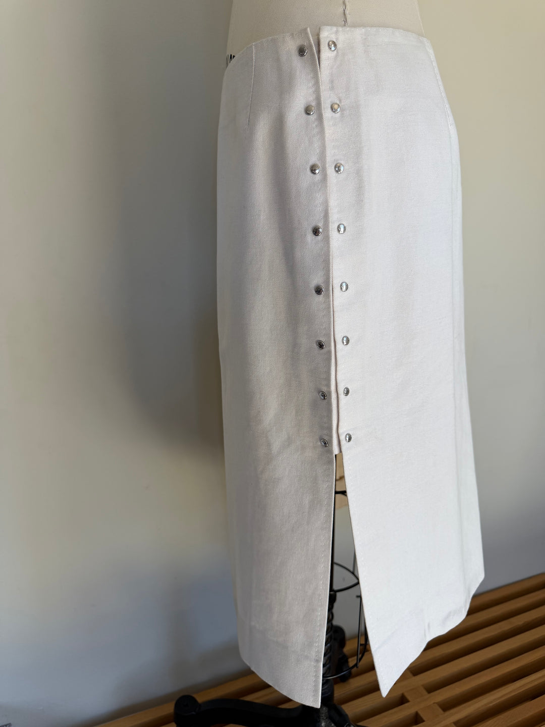 Louis Vuitton Paris Ivory Cotton Linen Skirt Suit Set Made in France Size 38