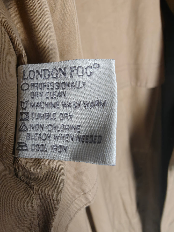 London Fog Men's Tan Trench Coat 46 Long Belted Double Breasted Rain Coat