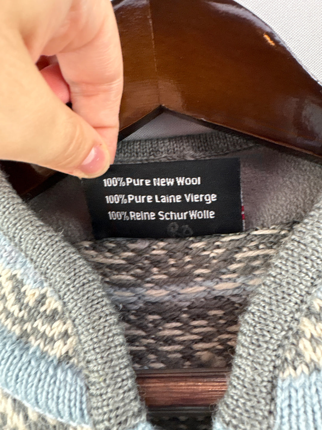 Women’s Ice Wear Small Cream Blue Gray Patterned Cardigan