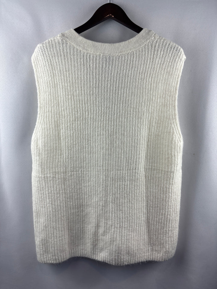 Women’s Ulla Popken Size 16/18 Cream V-Neck Sweater Vest