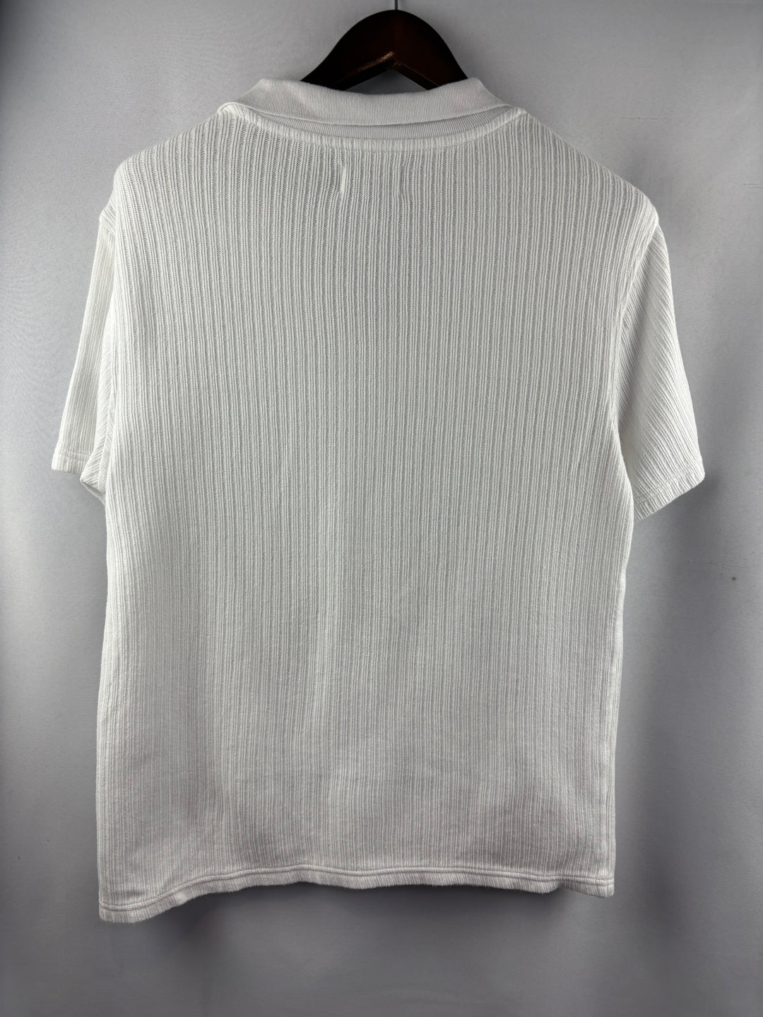 Men’s Goodfellow Medium White Ribbed Short Sleeve Shirt