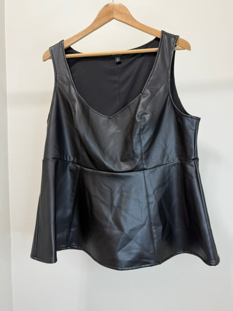 Torrid Faux Leather Peplum Tank – Black Size 1(14-16) NWOT