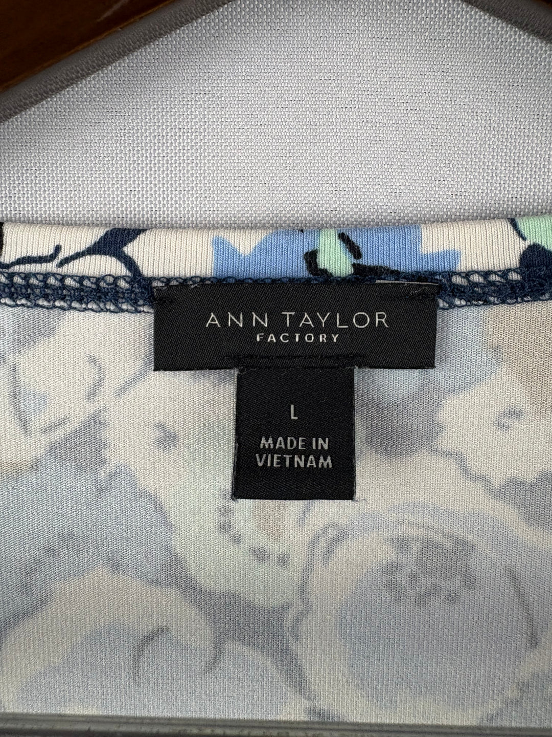 Women’s Ann Taylor Factory Large White, Blue, Brown Floral Blouse