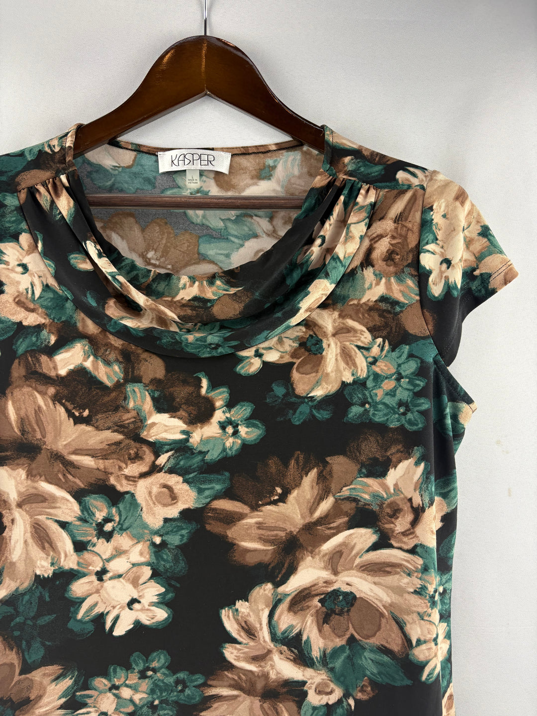 Women’s Kasper Large Black Short Sleeve Floral Blouse