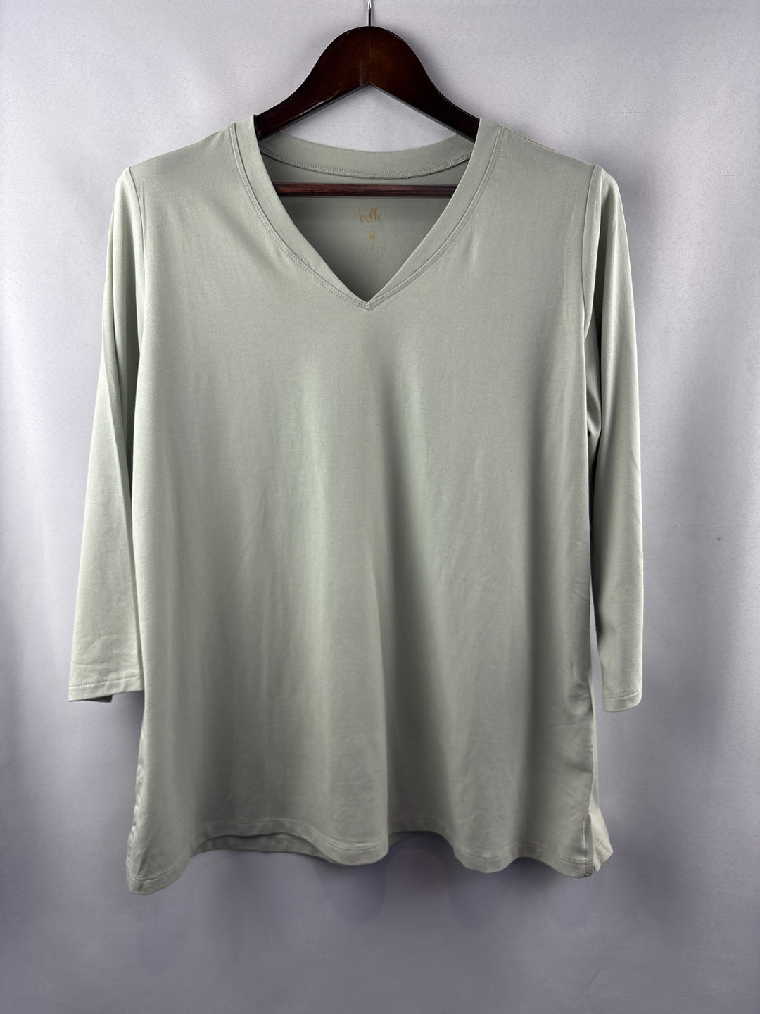 Women’s Belle Kim Gravel Large Pale Grayish Green V-Neck Shirt