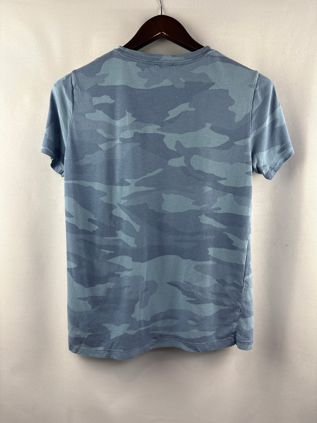 Women’s Splendid Small Grayish Blue Camo T-Shirt